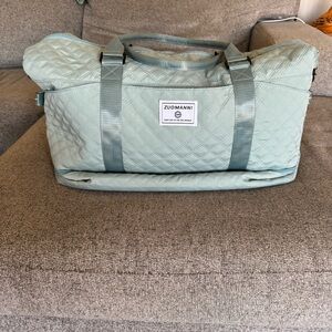 Zuomanni Quilted Duffel Diaper Bag in Light Mint Green